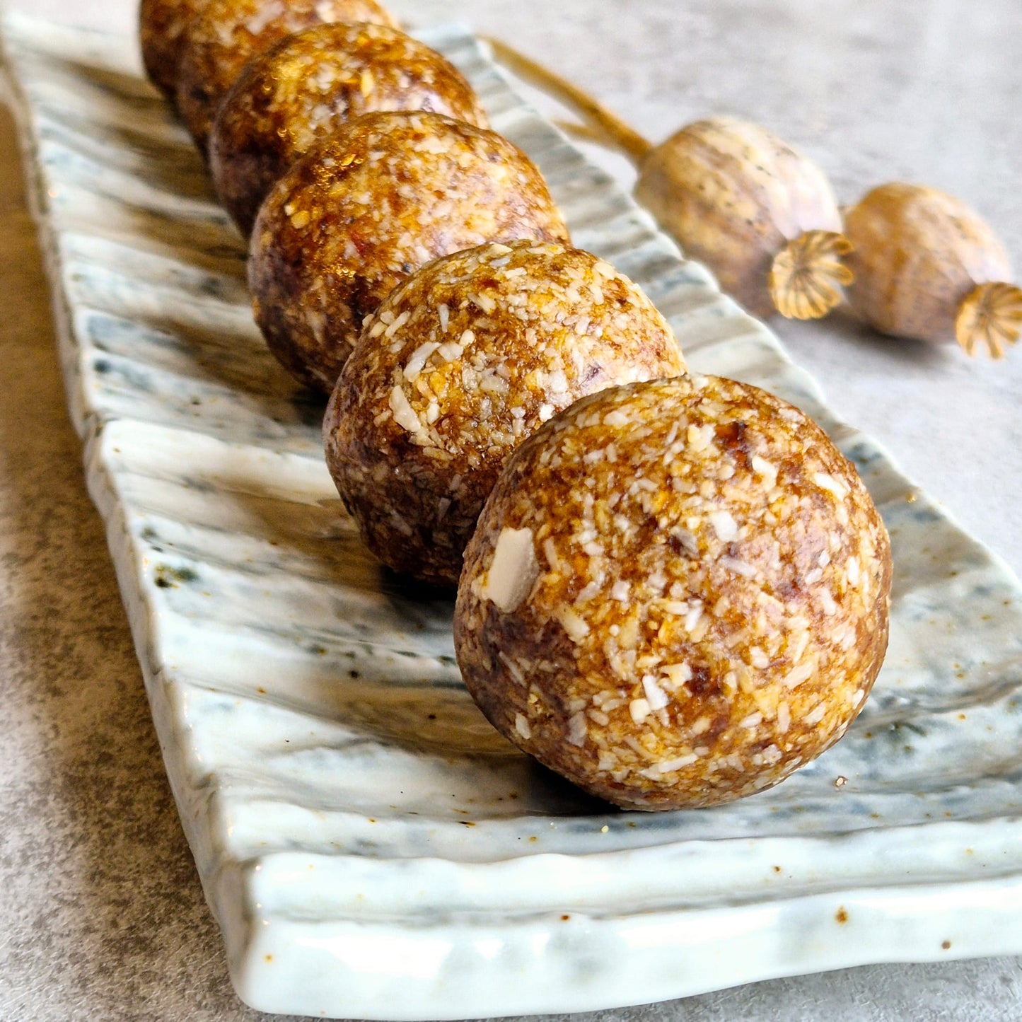 Nuts Free Protein Laddu